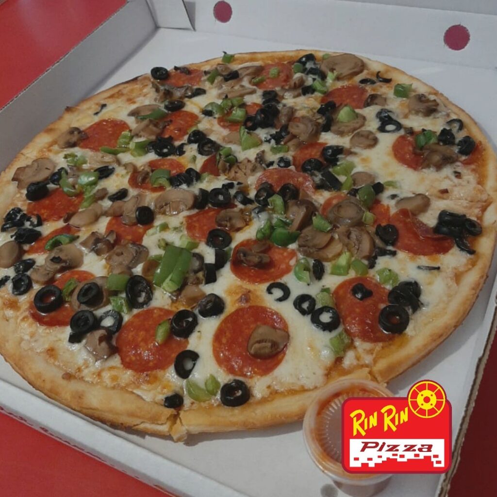 Rin Rin Pizza Pizzas Familiares Menu